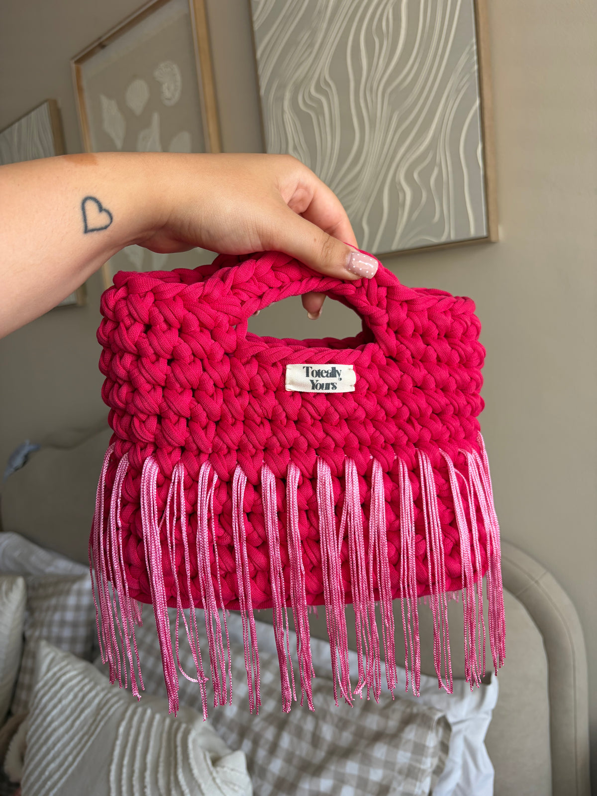 Fuchsia Tassel Mini