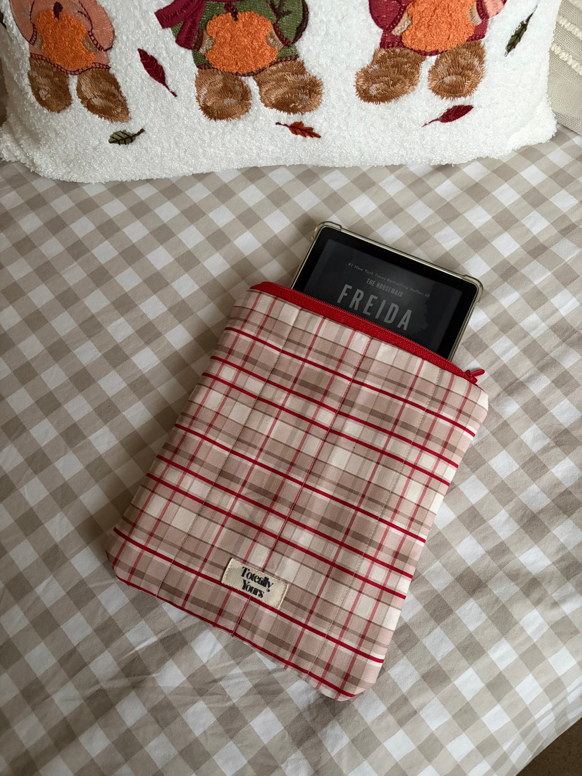 Checkered Kindle Sleeve