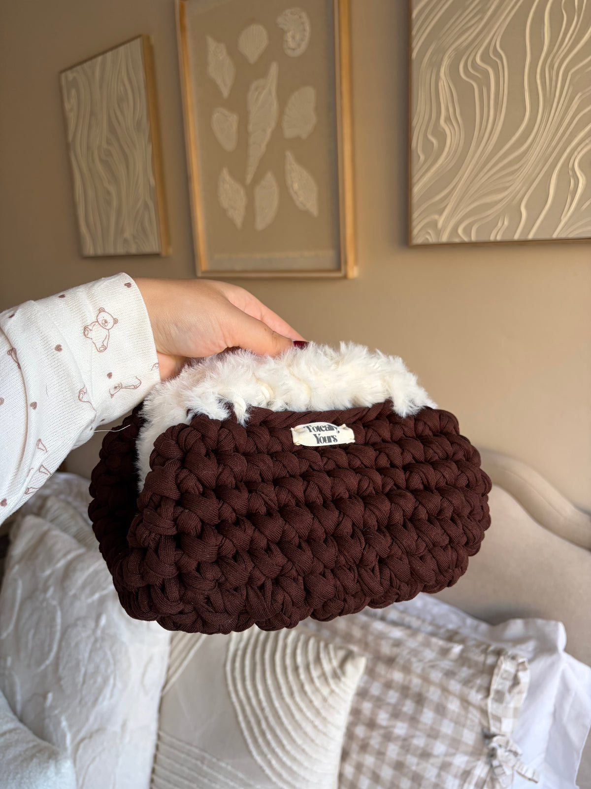 Coco Frost Clutch